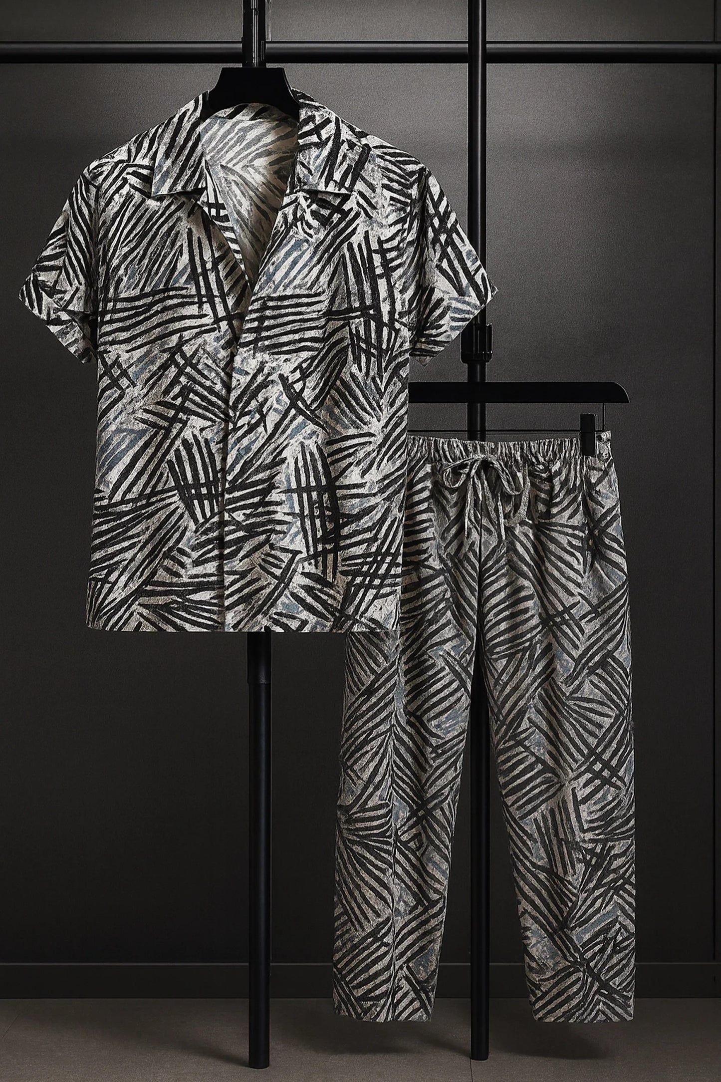 Black Scratch Men's Casual Half Sleeve Shirt and Full Pant Set - XPCRDF